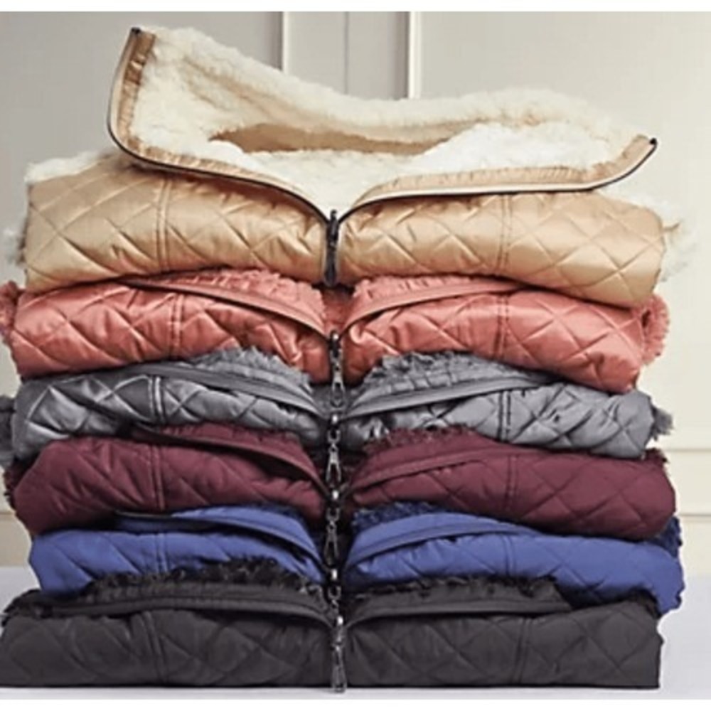 Denim & Co Womens 3X Burgundy Reversible Quilted Faux Fur Zip Front Vest New - Picture 3 of 3